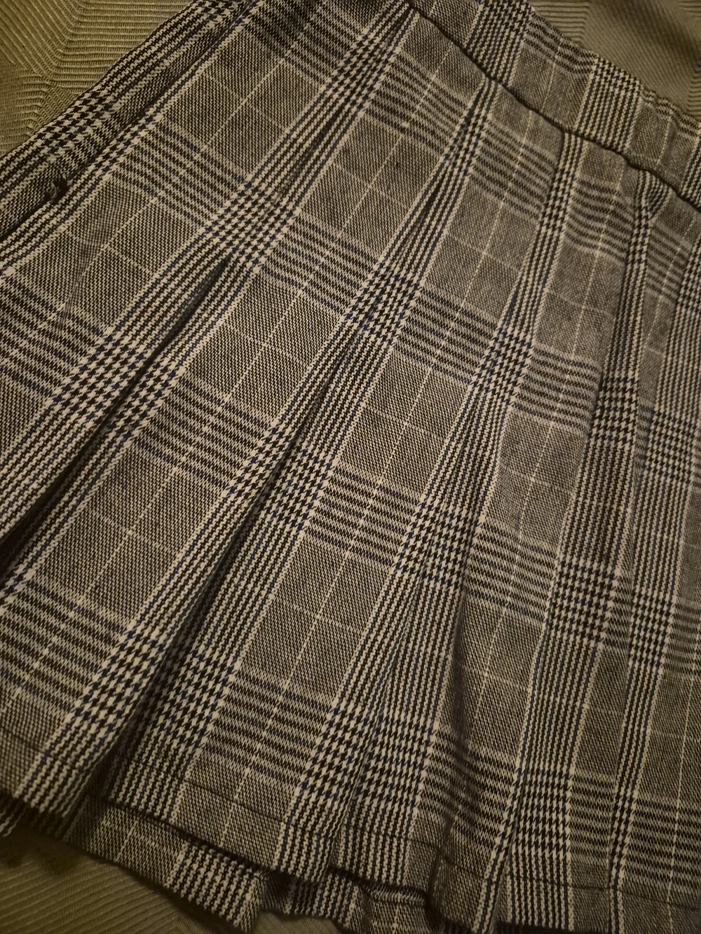 HYFVE Gray Plaid Pleated Mini Skirt